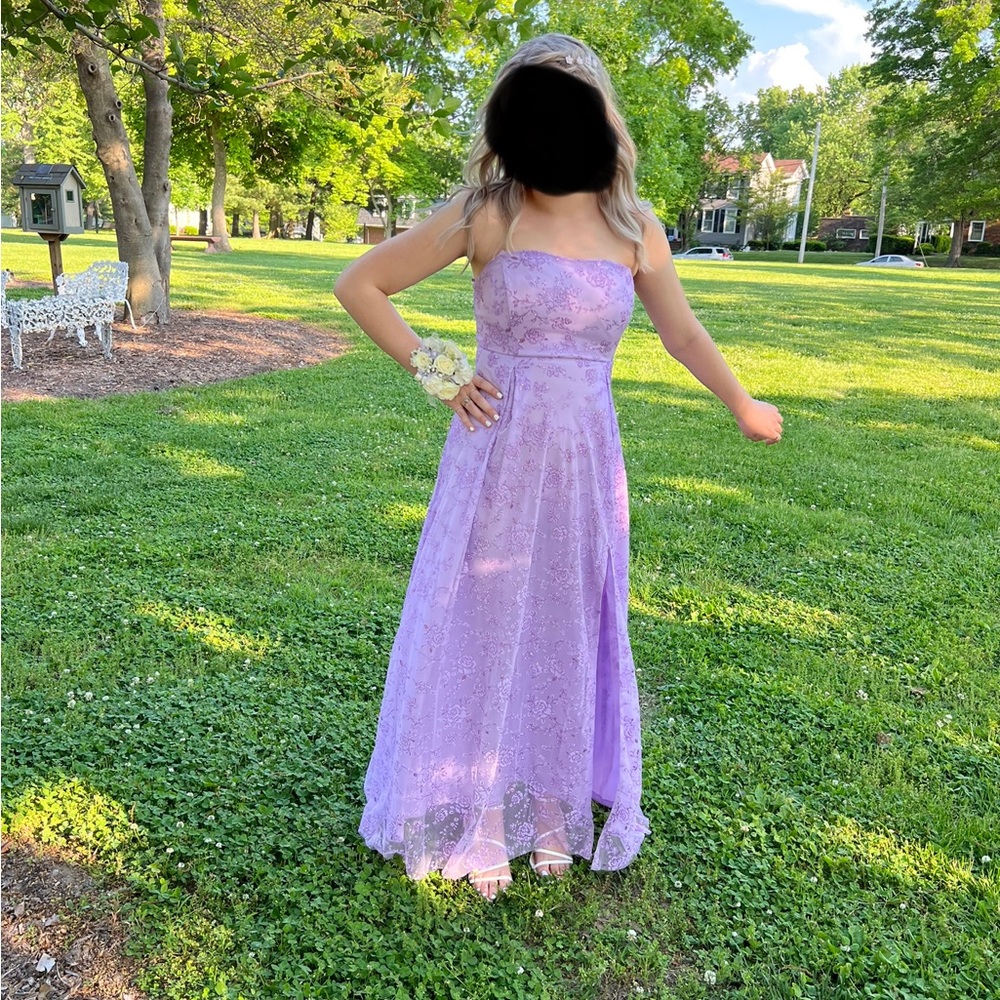 Prom dress size 5/6. Altered to 5’4 height